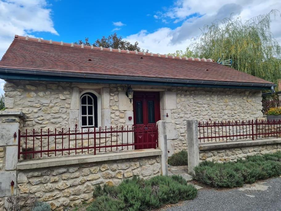 Petit Gite 18 Eme Tout Confort Saint-Germain-des-Fosses 外观 照片